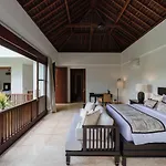Villa Amara Pradi - 550M To Petitenget Beach